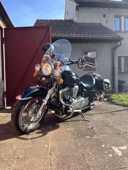 Kawasaki VN 900 - 2