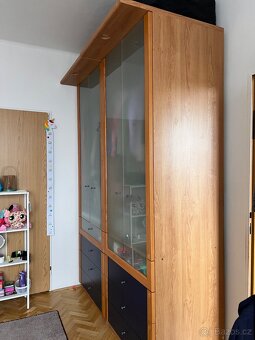 Skříň 160x61x235 cm (dxšxv) - 2