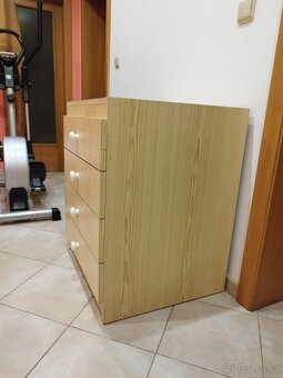 Kontejner se zasuvkami - 2