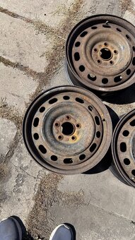 4x plechové disky Mazda 6Jx16 ET50 5x114.3 za 500 kč - 2