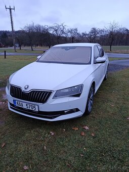 Prodám škoda Superb 2.0 TDI dsg 140 kw - 2