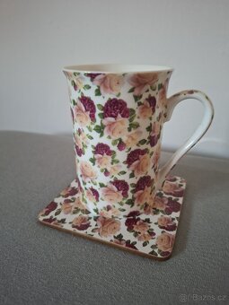 Hrnek s podložkou - 2