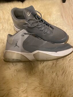 Nike Jordan Max Aura 3 - 2