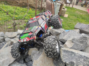 Traxxas summit 6x6 - 2