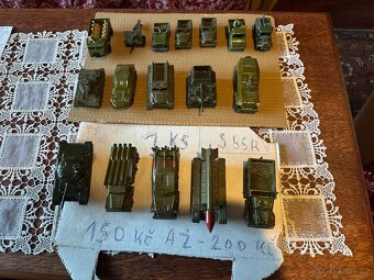 Vojenská autíčka - 2