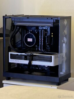 Prodám výkonný herní počítač – stav jako nový - 2