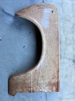 Fiat 124 speciál blatník - 2