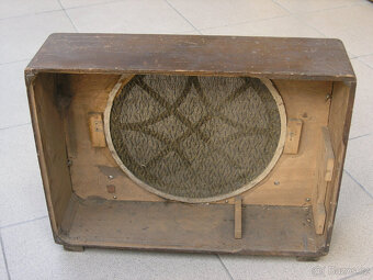 Radio-skříňka - 2