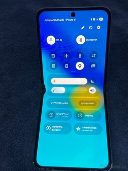 Samsung Galaxy Z Flip 5 - 2