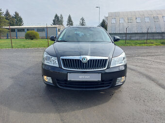 Škoda Octavia II kombi 1.4TSi 90kW,DSG,xenony,senzory - 2