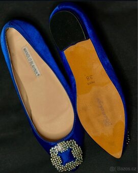 MANOLO BLAHNIK🧿 - 2