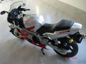 HONDA VTR 1000 - 2