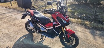 Honda x-adv 750 - 2