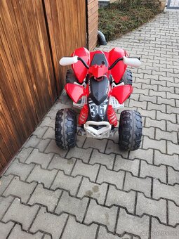 Čtyřkolka Peg Perego elektrická - 2