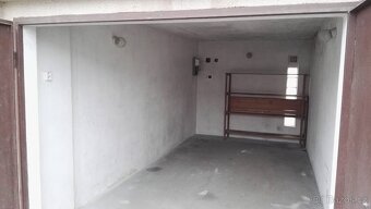 Pronajmu garáž s elektřinou v Černé za Bory u kruháku - 2