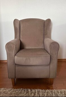 Křeslo ušák v barvě moka - NOVÉ - 2