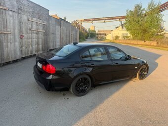 BMW E90 330D M-Paket - 2