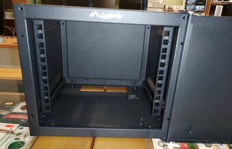 Nová racková skříň Landberg 10” nástěnná 4U 280x130, záruka - 2