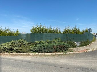 Pozemek Vysoký Újezd, 1269m² u golfu - 2