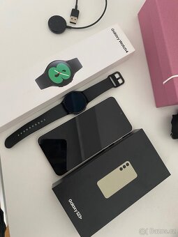 Samsung galaxy S23+ a Samsung Galaxy Watch 4 - 2