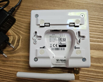 Fibaro Center Lite - centrála pro smart domácnost - 2
