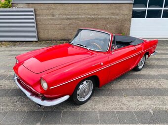 Renault Caravelle 1963 – elegantní francouzský roadster - 2
