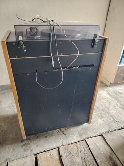 Tesla studio 1135 A - 2