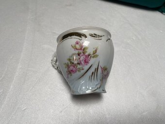 Porcelánový šálek - 2