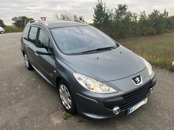 Peugeot 307SW 2.0HDI 100kW - 7-míst,topení WEBASTO - 2