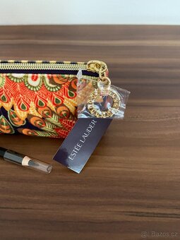 Nová kosmetická taštička Estée Lauder + produkt z líčení E.L - 2