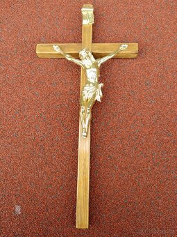 Dřevěný kříž - 2