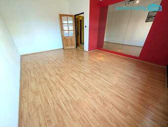 Pronájem, byt 2+kk, 43 m2, Plzeň - Doubravka - 2