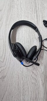 Sluchátka Logitech s kabelem a mikrofonem - 2