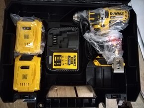 DEWALT DCD790D2 aku  vrtačka NOVÁ - 2