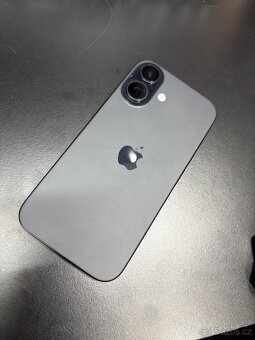 Apple iPhone 16 - 2