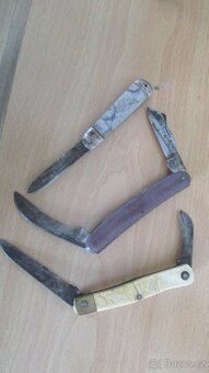 Tři kapesní nože - 2