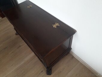 Truhla z masivního dřeva - 2