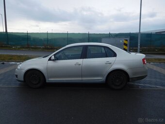 Volkswagen Jetta 1.6 MPi, 75 kW, Aut. Klima - 2