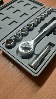 Ráčna a sada nástrčných klíčů - 2