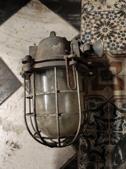 Svitidlo prumyslove - 2