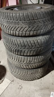 Pneu 205/55 R16 - 2