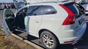 Volvo XC60 R-Design D5/2,4L 158KW - 2