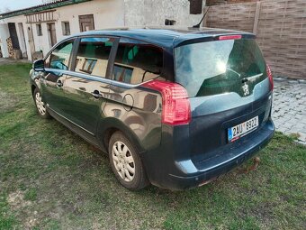 Peugeot 5008 1,6hdi nepojízdné - 2