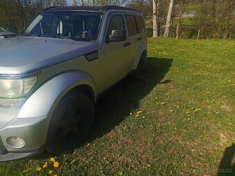 Prodám Dodge nitro 2.8 crd nafta - 2