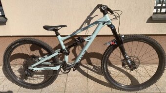 Prodám Specialized Status 160 vel.M - 2