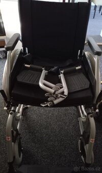 Mechanicky invalidní vozík - 2