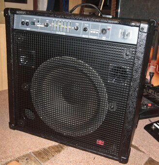 Baskytarové kombo Laney BC250 - 2