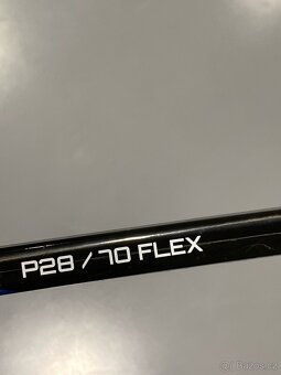 Hokejka Bauer nexus e4,flex 70, p28, pravá - 2