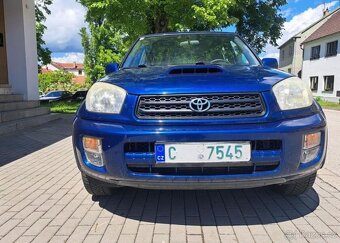 Toyota Rav4 2,0 D4D nafta manuál 85 kw - 2