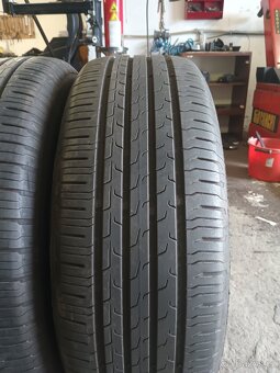 2xletní pneu 225/60/18.Continental. - 2